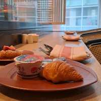 HEARTY BREAKFAST @LE MERIDIEN PJ