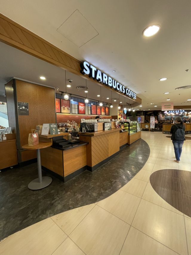 Starbucks Holiday Drink is here again!