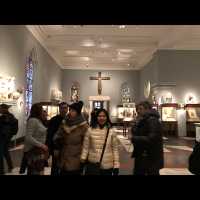มาชม The Met กันค่ะ