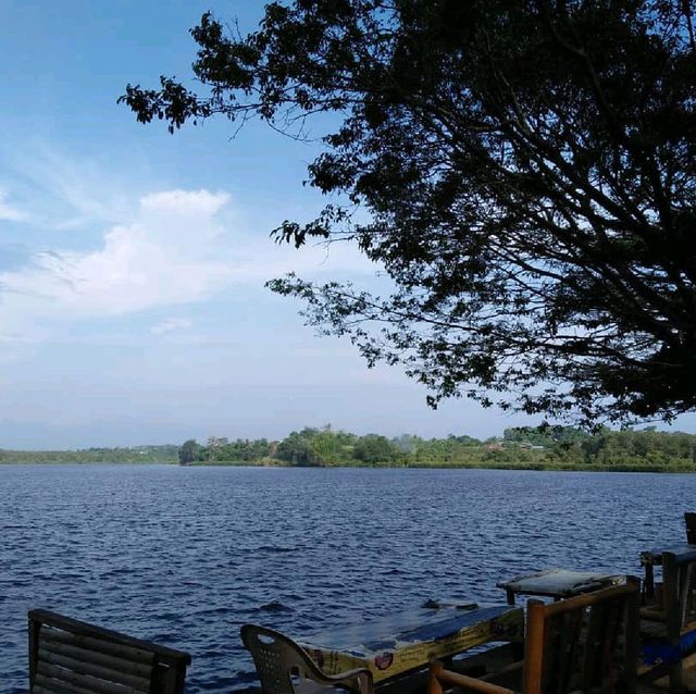 danau dendam tak sudah