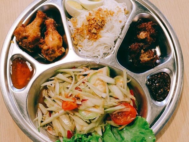 แนะนำร้านอิ่มอร่อยจบในจานเดียวที่สยาม