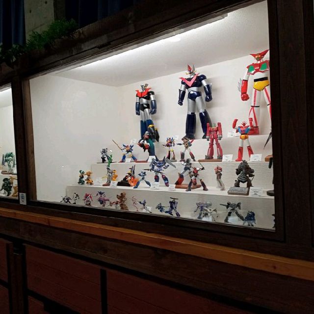 大人もワクワク！貴重なフィギュアが勢揃い！