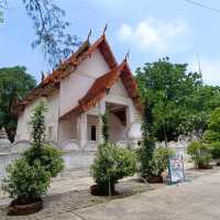 วัดเขาแก้ววรวิหาร วัดโบราณบนยอดเขา อ.เสาไห้