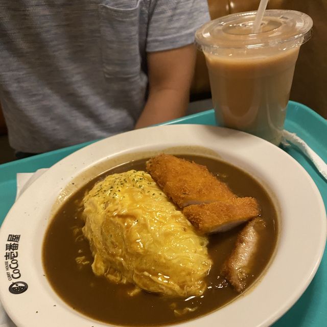 逸東酒店內平民日式咖哩