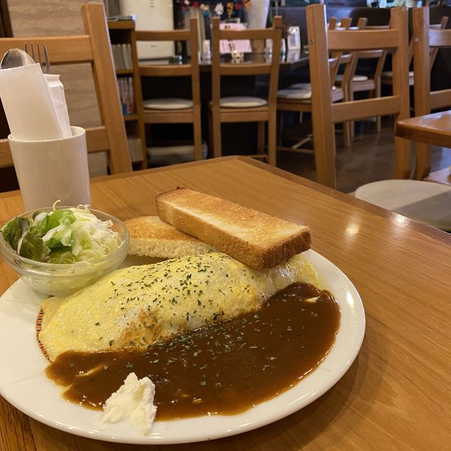 東京・春日。文京区ぶらぶら朝食探し『little wood(リトルウッド)』で『たまごカレー』