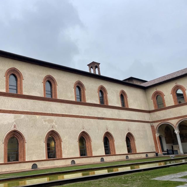 米蘭必去的古堡｜Castello Sforzesco 