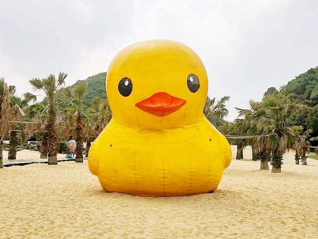 Hangzhou's Famous Beach