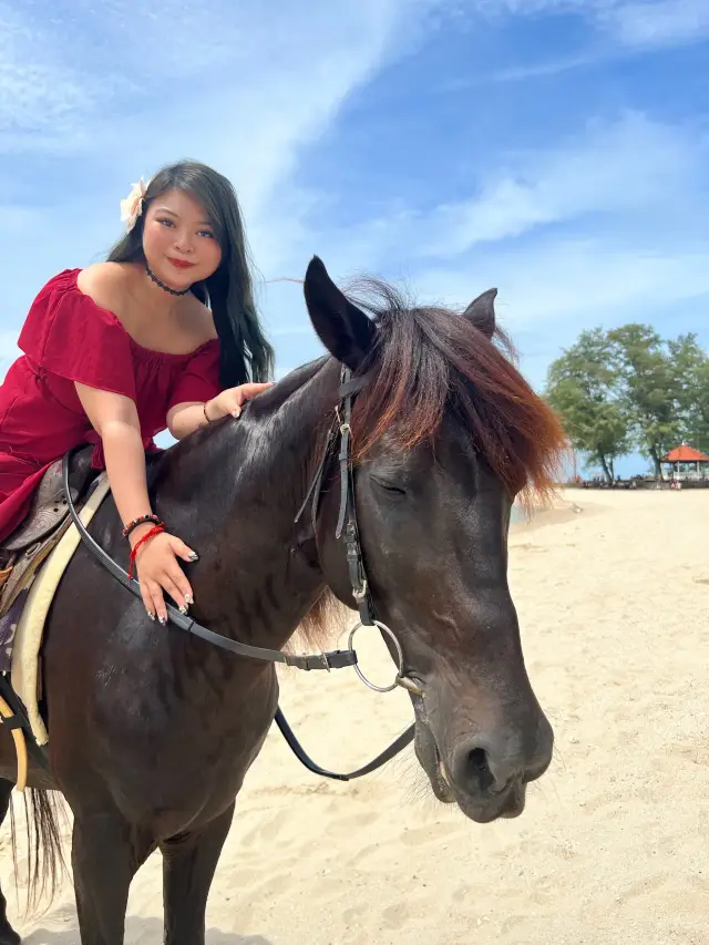 Horse Riding at Samila Beach Hatyai! 