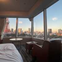 東京タワーが目の前に見えるホテル