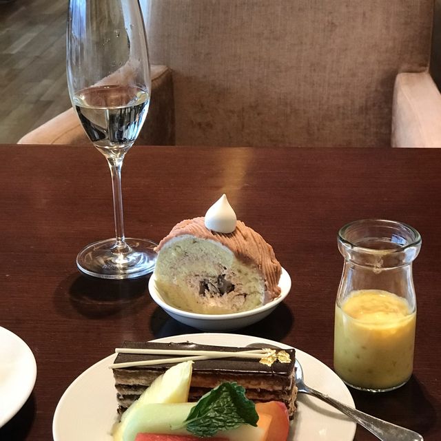 Club Lounge of Hyatt Regency Hong Kong TST