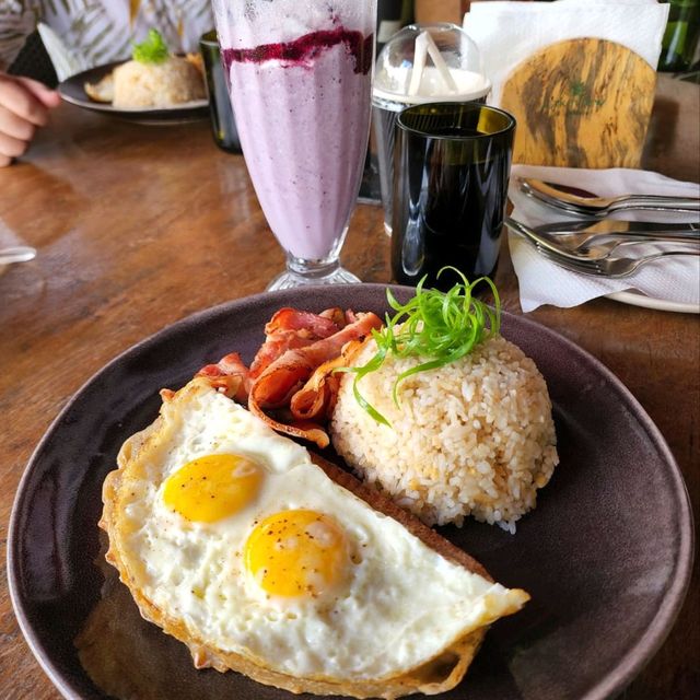 Charlie's Cup - A Roadside Nature Cafe