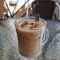 CAFE HUNTING @KLEPTOKRAT CAFE