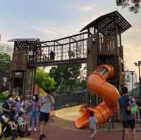 《親子活動～屯門公園共融遊樂場玩水區》