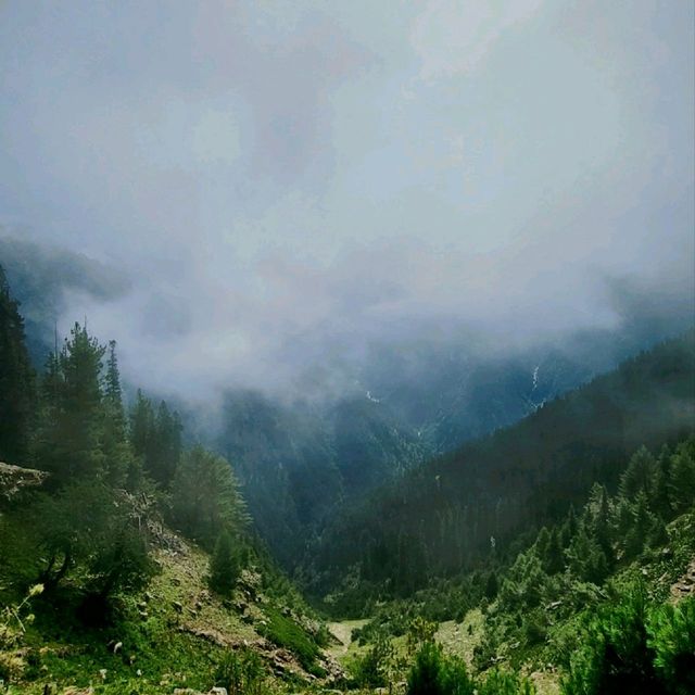 Kashmir Great Lakes Trekking