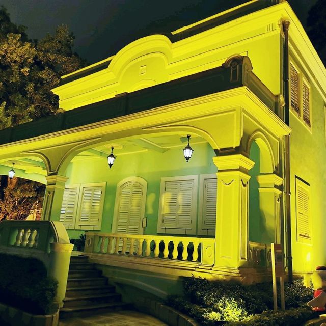 Night view of Taipa House Museum 