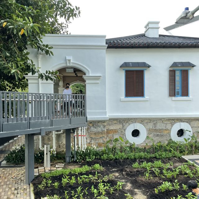The Pokfulam Farm (薄鳧林牧場)