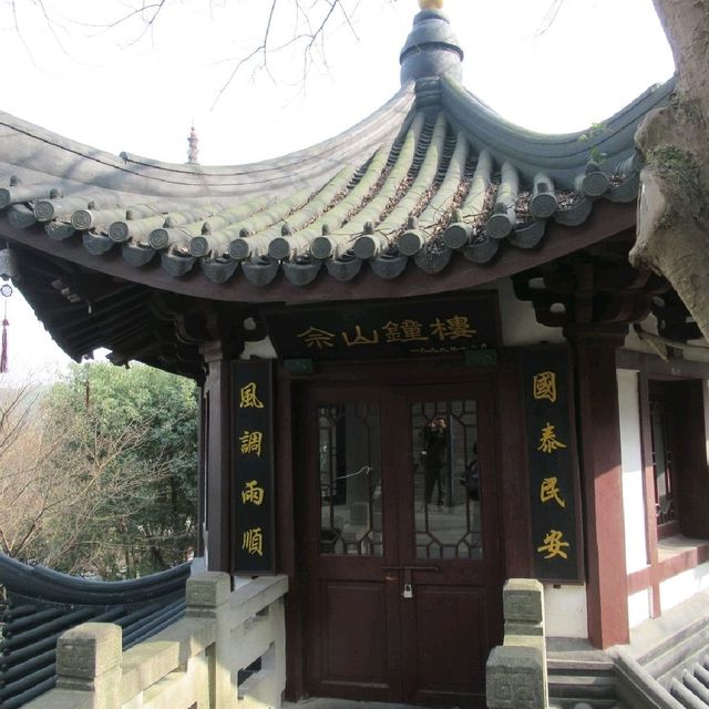 輕輕鬆鬆登上佘山之巔