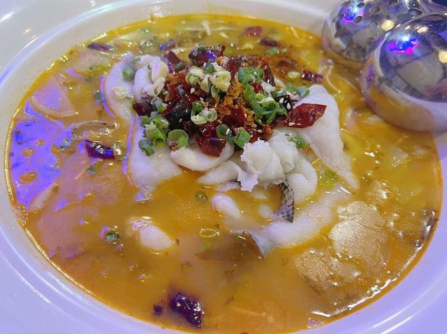 招牌酸菜魚