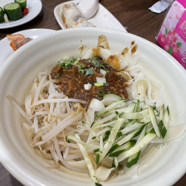 七堵鼎泰豐之稱，超好吃麵食料理-宣騰莊麵食館