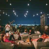 ABOVE ELEVEN BAR & RESTAURANT - BALI