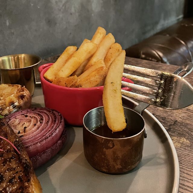 大圍｜充滿8,90年代懷舊風的西餐廳。Amplifier Restaurant