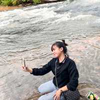 น้ำตกในอำเภอขุญหาญ จังหวัดศรีสะเกษ