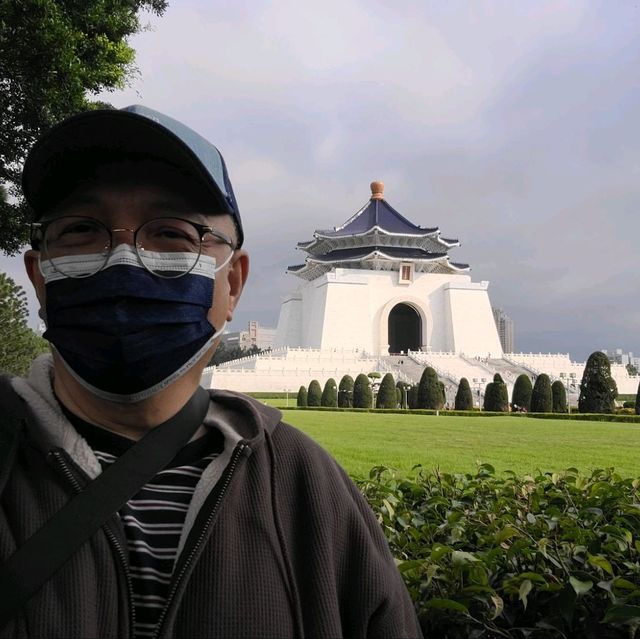 CHIANG KAI-SHEK MEMORIAL HALL, TAIPEI 