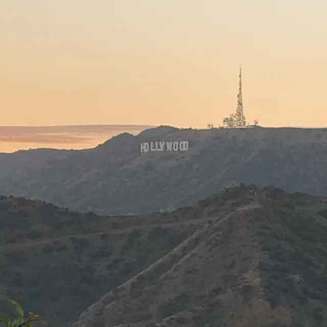 グリフィス天文台からのハリウッドサインの眺め　絶景