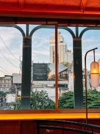 คาเฟ่ธีมร้านยา ใกล้BTSทองหล่อ