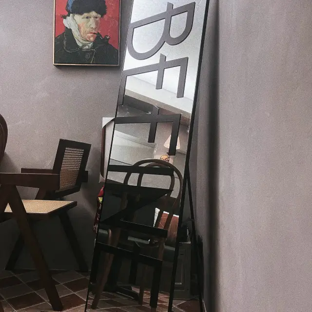 Befine, 📍Moonlake