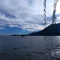 Dian Chi Lake strolling....