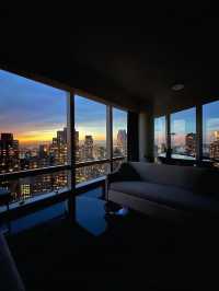 Located in the east of New York, the Mandarin Oriental hotel overlooks the Hudson River and Central Park. ✨