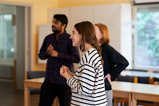 Theater Improv Club | KARUNA, Beteiligungscafé Boxhagener Platz
