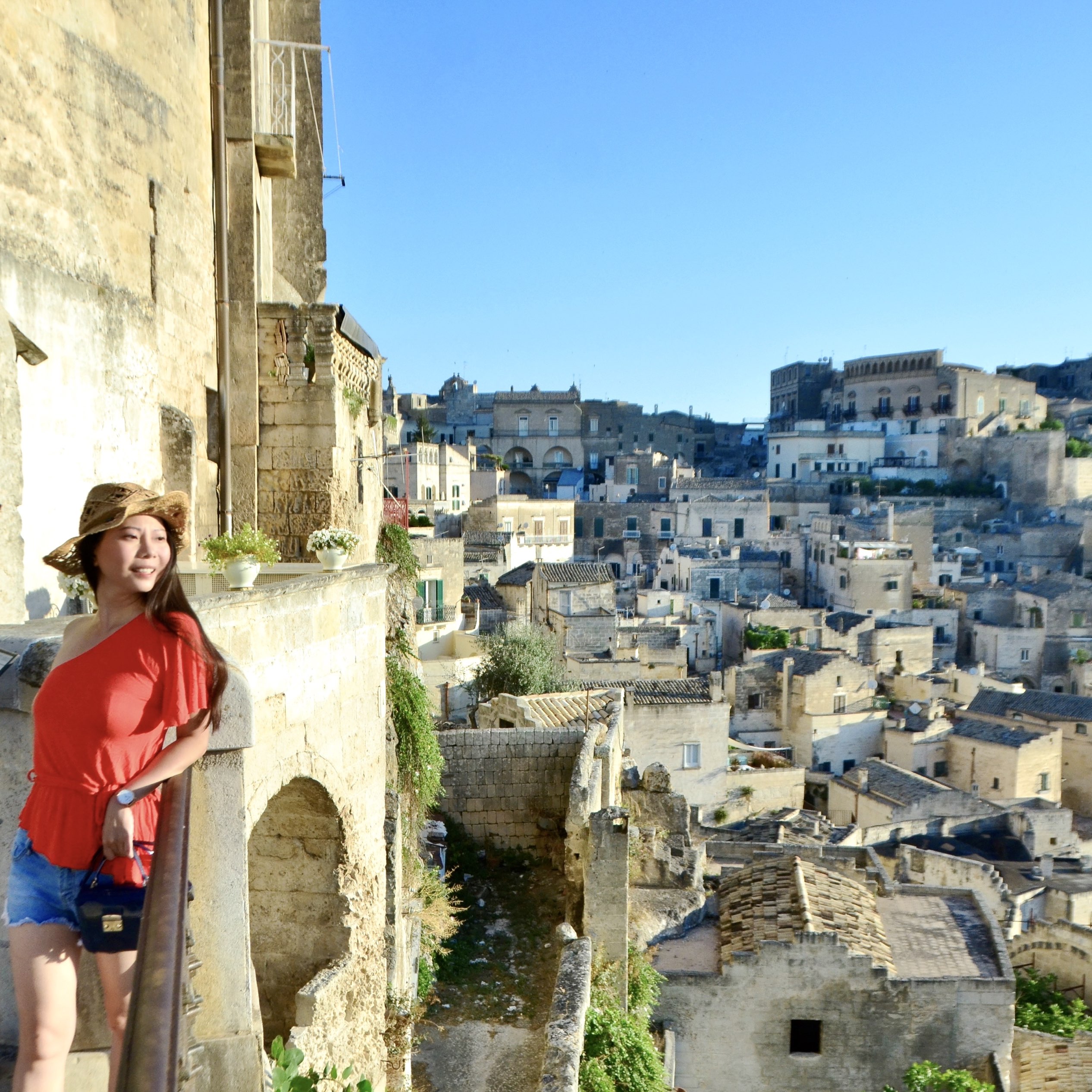 Một góc nhìn toàn cảnh tuyệt đẹp của thành phố cổ Matera