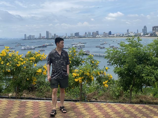 จุดชมวิวสุดฮ็อตบนเขาพระตำหนัก 🌞🏞