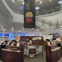 高雄市前鎮區 ｜ 高雄市立圖書館總館