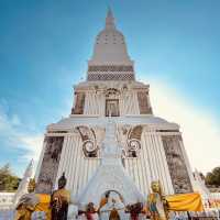 คนเกิดวันศุกร์ต้องไปกราบ #พระธาตุท่าอุเทน 