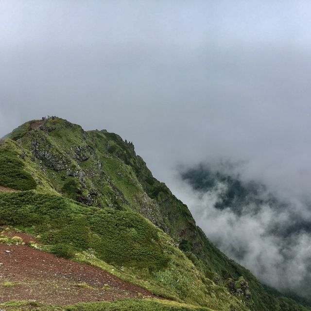 雨の横岳