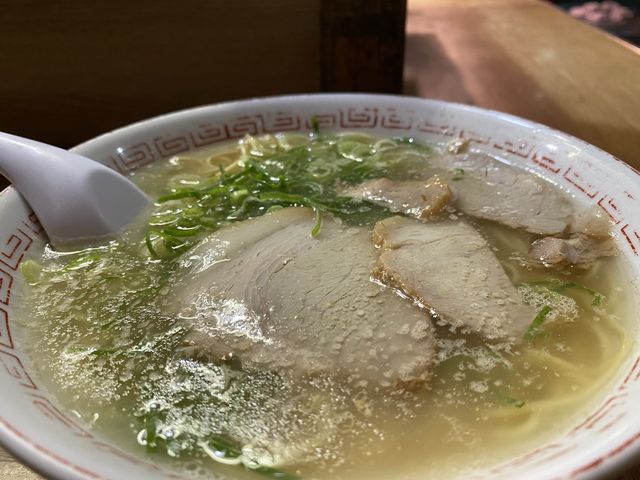 最後のシメに長浜ラーメンだけでもいかがでしょう？