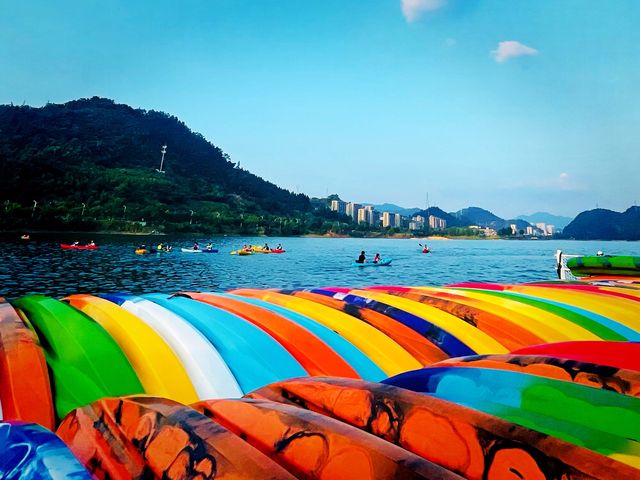 Canoeing 🛶 time in Hilton’s water park 