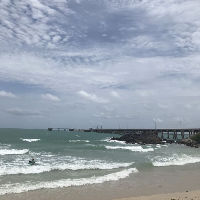 หาดนางรำ อ.สัตหีบ จ.ชลบุรี