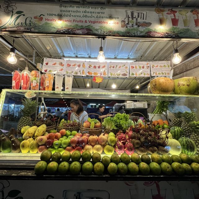 ตลาดกลางคืนหลวงพระบาง