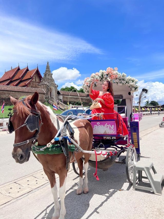 พาไปอิ่มบุญ แถมถ่ายรูปกันแบบจุกๆที่วัดพระธาตุลำปาง
