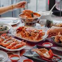 ร้านอาหารไทย กุ้งเผา ริมแม่น้ำเจ้าพระยา! ดีงามมาก