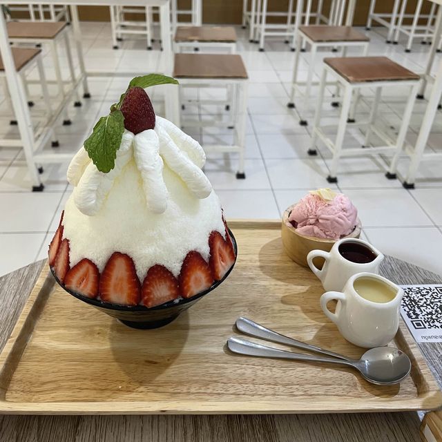 Review ร้านขนมหวาน Midnight Dessert