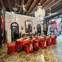 คฤหาสน์เปอรานากัน Pinang Peranakan Mansion