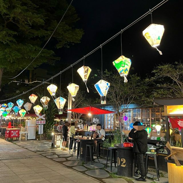 鐵花村露天音樂會｜微光集新文創市集｜文青悠閑好去處
