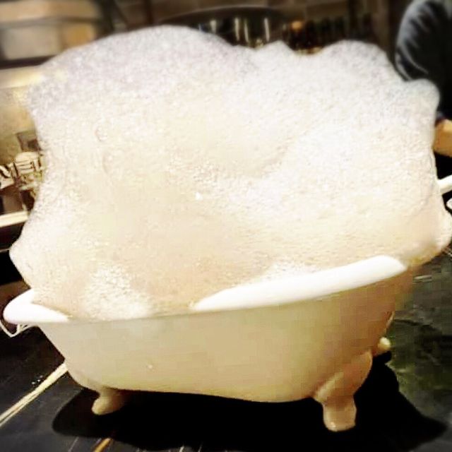 魔幻般的餐酒館｜衣櫥Closet 🌟