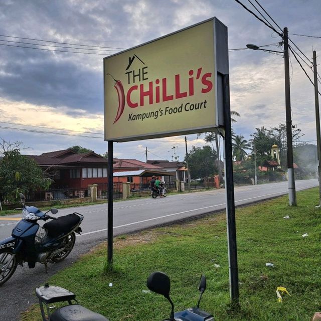 FOOD COURT WITH 'KAMPUNG' STYLE