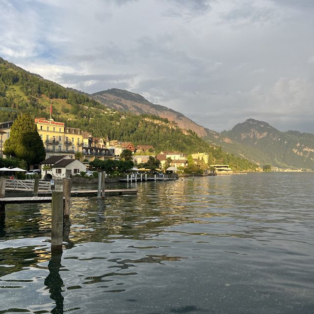 Weggis - lake and mountain